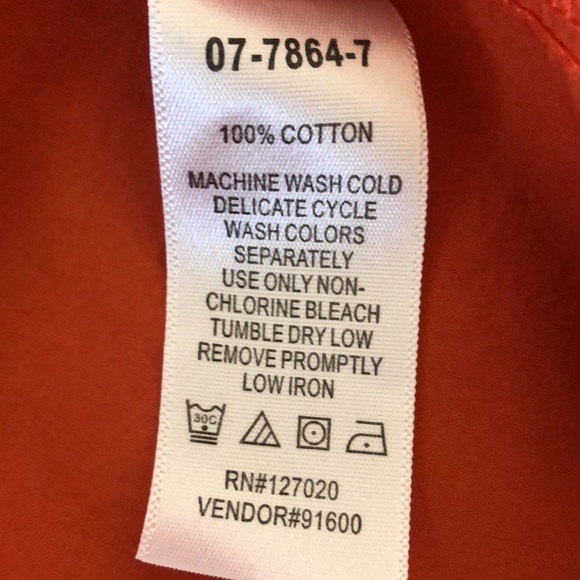 Metro style blouse - Picture 5 of 5